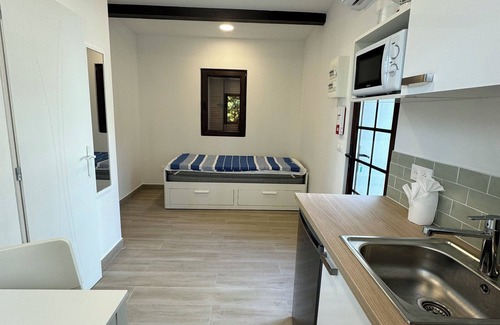 Cavaliere Apartment | Cosy sea and nature house in Cavalière. Private terrace