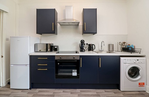 Seamill Apartment | Cosy seaside 1 bedroom apartment