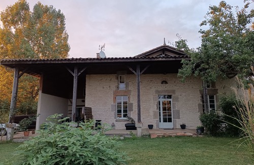 Tonneins Cottage | Cosy & Spacious Cottage, Canal de Garonne