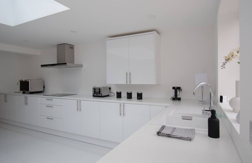 Selly Oak House | Cosy, Spacious home in Harborne, Close to Birmingham City Centre