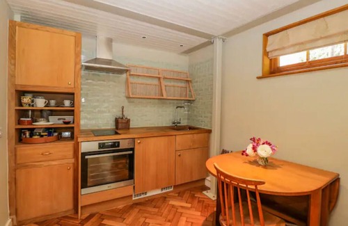 Hungerford Apartment | Cosy Studio Apartment - relax in the beautiful countryside surroundings