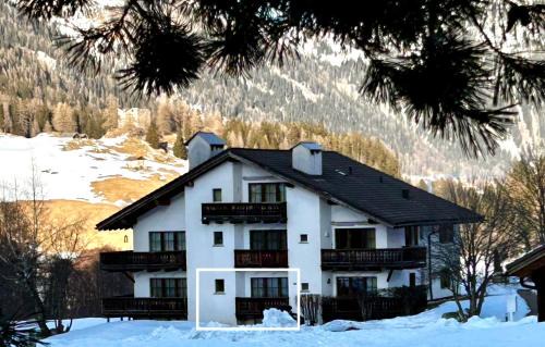 Spluegen Apartment | Cosy studio apartment in Splügen