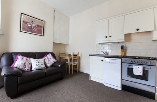 Inchicore Apartment | Cosy studio in Dublin's historic Kilmainham district in Dublin 8.