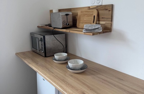 Questembert Apartment | Cosy studio in quiet location, Questembert town center
