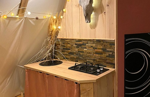 Valenciennes Apartment | Cosy Tipi on Stilts by Pond: Sleeps 4, Nature Retreat, Wood Stove, Fishing, Petanque, Near Lille