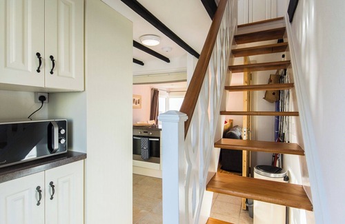 Beenbane Cottage | Cosy two bedroom cottage in Waterville with sea views