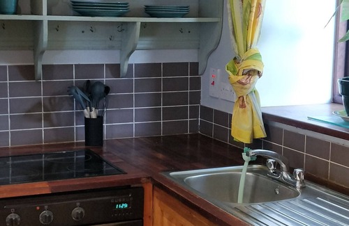 Tuamgraney House | Cosy two bedroom lodge on the edge of Raheen Woods