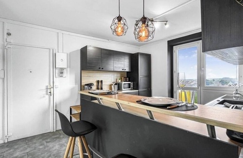 Bonneuil-sur-Marne Apartment | Cosy up there