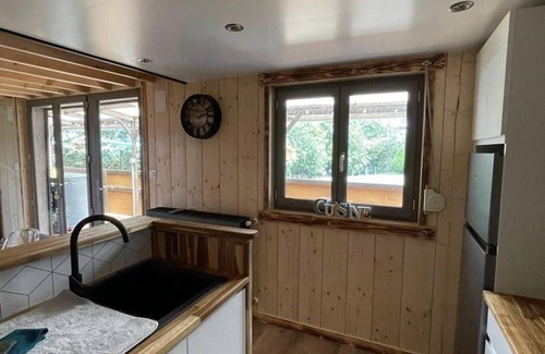 Floyon Cottage | Cosy Wooden Chalet with Terrace, Secure Pond, and Outdoor Spa in the Heart of Avesnois