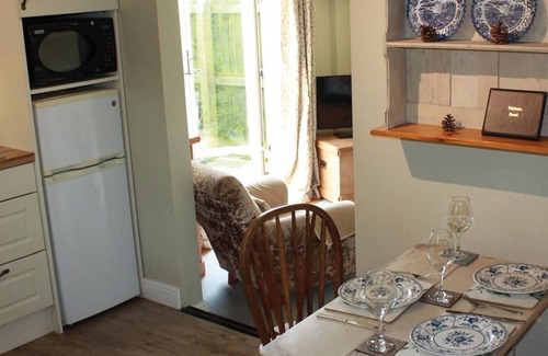 Eardington Cottage | Cottage 1 | Pine Tree Lodge Bridgnorth