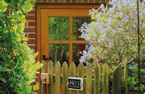Eardington Cottage | Cottage 1 | Pine Tree Lodge Bridgnorth