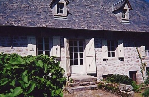 Servieres-le-Chateau House | Cottage 2 ears house character park fenced Promotion 28. 07. 2018-04. 08. 2018