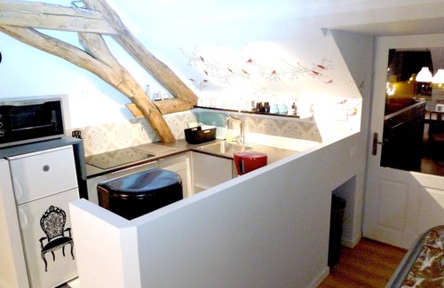 Vincelottes Cottage | Cottage 65m2 - 2 bedrooms - sleeps 4 - Terrace-Garden - Linen and cleaning included