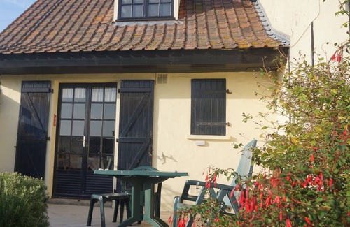 Audinghen House | Cottage between the Cap Gris Nez lighthouse and the beach.