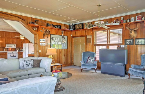 Ridgeway Cottage | 'cottage by the Pond' on Gorgeous Expansive Estate