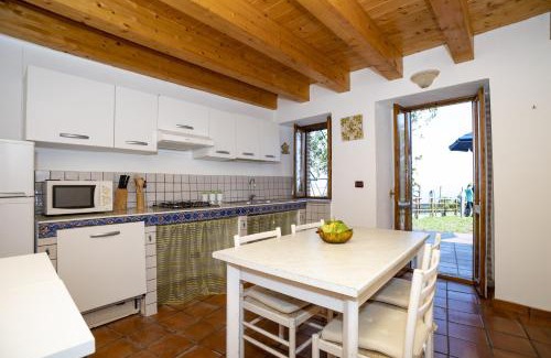 Gioiosa Marea House | Cottage Casale relax e tranquillità