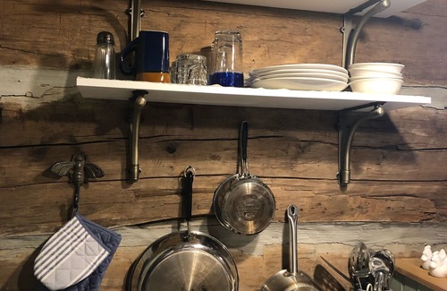 Hendersonville Cabin | Cottage close to Town