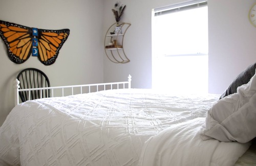 OST - South Union Cottage | Cottage Core in the heart of the city, Med Center, NRG, Hobby, Herman Park, Zoo!