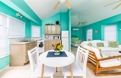 Conch Bar Cottage | Cottage for 2 at Dragon Cay Resort Mudin Harbour