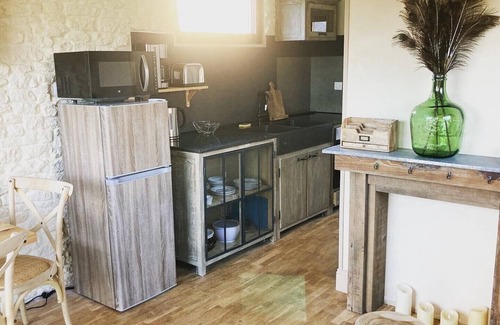 Serignac Ski Chalet | Cottage for 2, with a private spa and heated swiming pool