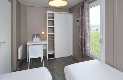 Saint-Remy-Sur-Durolle Ski Chalet | Cottage Premium 2 Chambres 4 Personnes Pmr, 56 m², Clim, TV