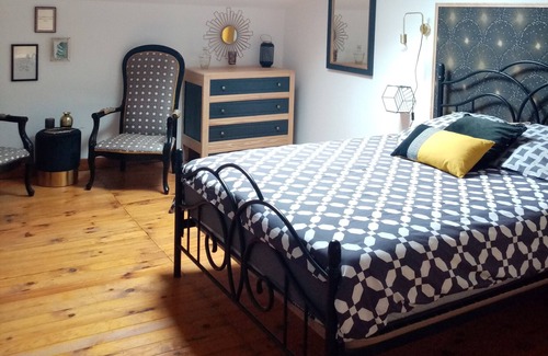 Rom Cottage | Cottage 'Gites De La Roche Elie Chez Leonie' with Shared Pool, Private Terrace and Wi-Fi