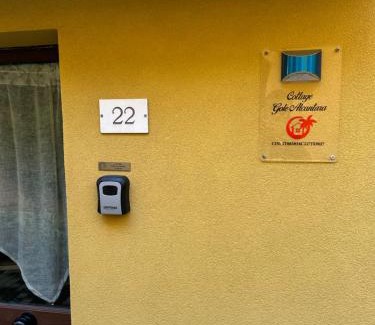 Graniti House | Cottage Gole Alcantara D’amore