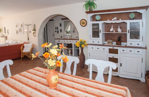 Balatonbereny House | Cottage, here lower of two separate flats, pool, sauna, climate