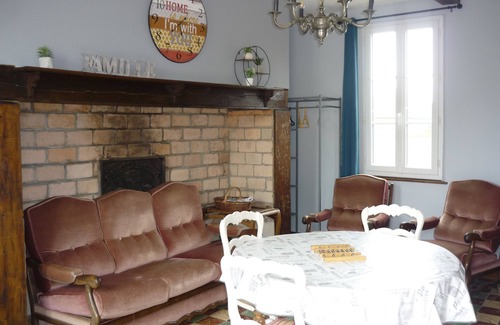 Camps-en-Amienois House | Cottage in a green setting to relax