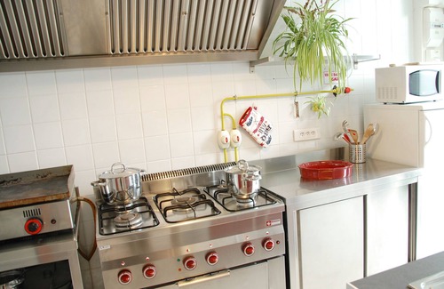 Cezan House | Cottage in beautiful restored farmhouse, countryside. Pool, kitchen pro.