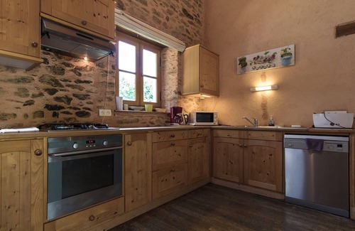 Chalais Cottage | Cottage in Chaleix near Forest & Lake