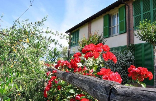 Montecarlo House | Cottage in charming position, with pool, in residence, surrounded from hills.