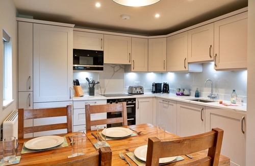 Dorsington Cottage | Cottage in England Forest with Private Garden