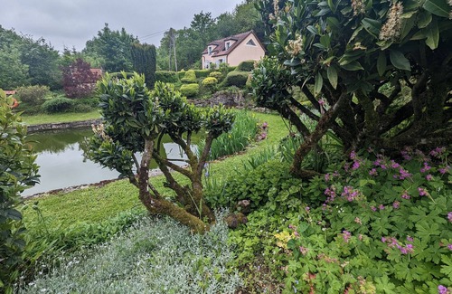 Langres Apartment | Cottage in former rectory with park in Langres