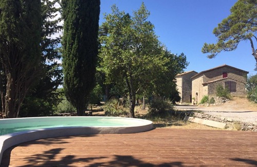Brouzet-les-Quissac Cottage | Cottage in a stone farmhouse in the heart of a vineyard estate in Pic Saint-Loup