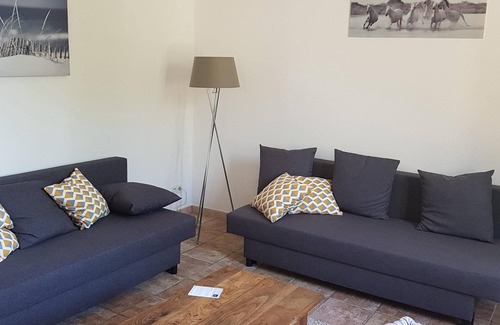 Noves Cottage | cottage in the countryside at the foot of the alpilles and Avignon