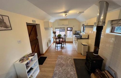 Boraston House | Cottage in Jacobean Farmhouse grounds