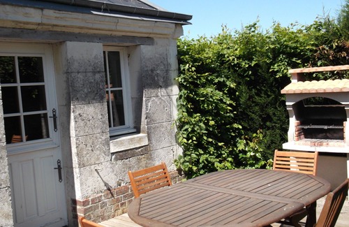 Prunay-Cassereau Cottage | Cottage in local stone near the Loire castles
