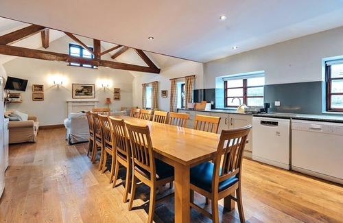 Craven Arms Cottage | Cottage in Shropshire with Pool & Tennis