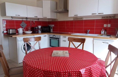 May-en-Multien Apartment | Cottage in the countryside in a pretty farm