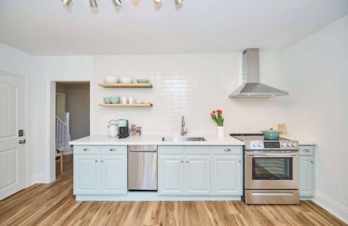Thorold House | Cottage In The City, Your Private Niagara Retreat