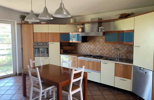 Latina Cottage | Cottage in the countryside in Latina, 10 mn. from the sea and 40 mn. from Rome