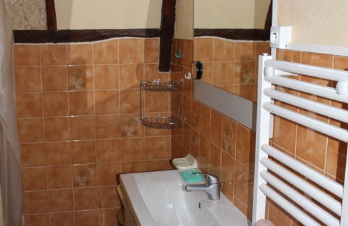 Gagnac-sur-Cere Cottage | Cottage in the heart of the hamlet of Felzines with free WI FI