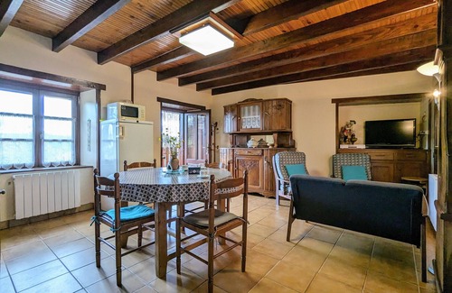Saint-Ilpize Cottage | Cottage in the heart of the medieval village of Saint-Ilpize