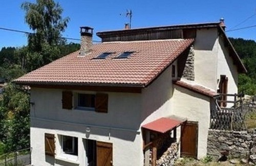 Ambert House | Cottage in the heart of the Forez mountains, close to hiking trails