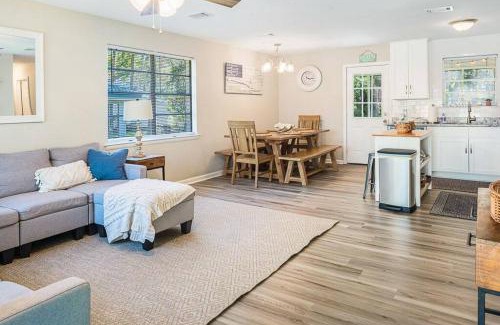 Dauphin Island House | Cottage in the Pines