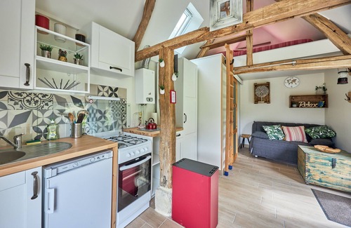 Cresseveuille Apartment | Cottage 'Le Chouette Insolite' with Private Garden & Nordic Bath