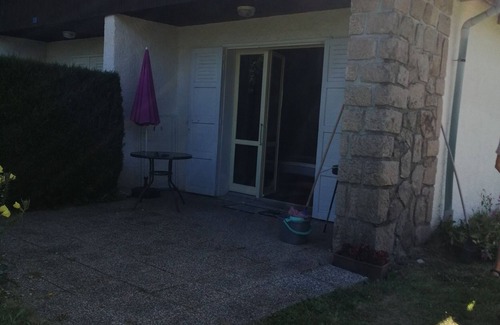 Treignac House | Cottage 'Le Paradis De Marie' with Private Terrace and Private Garden