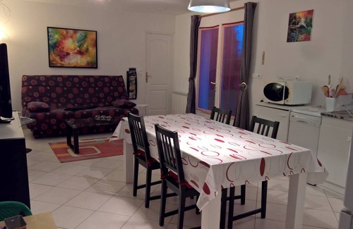 Sorrus House | Cottage "Le Petit Hortensia" with terrace, near Montreuil sur Mer