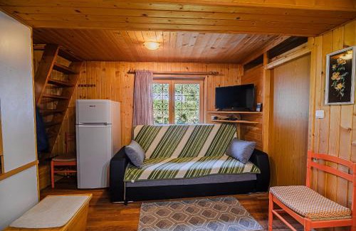 Goreljek Ski Chalet | Cottage of Rising Sun